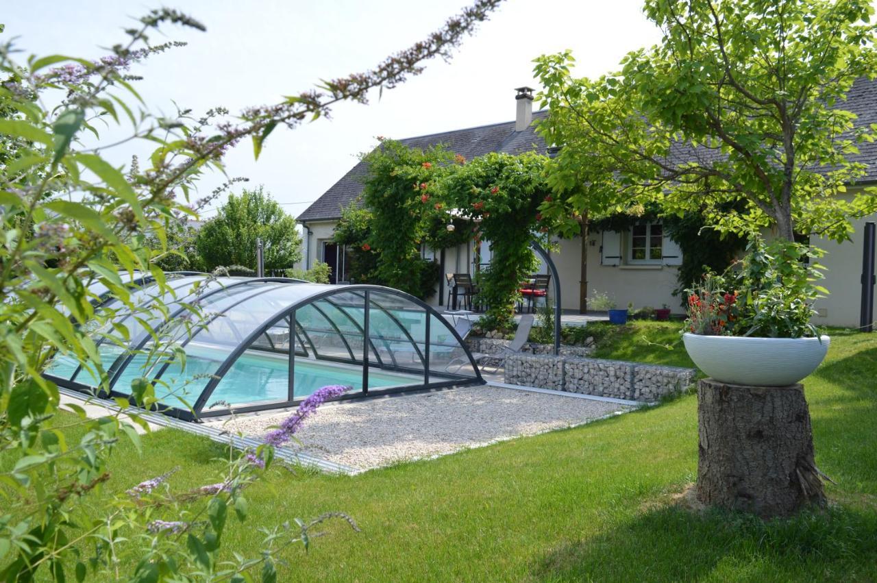 Au Coeur Du Bien Etre, Chambre D'Hotes Avec Piscine Chauffee Et Couverte, Spa, Sauna, Massages Monteaux Exterior photo